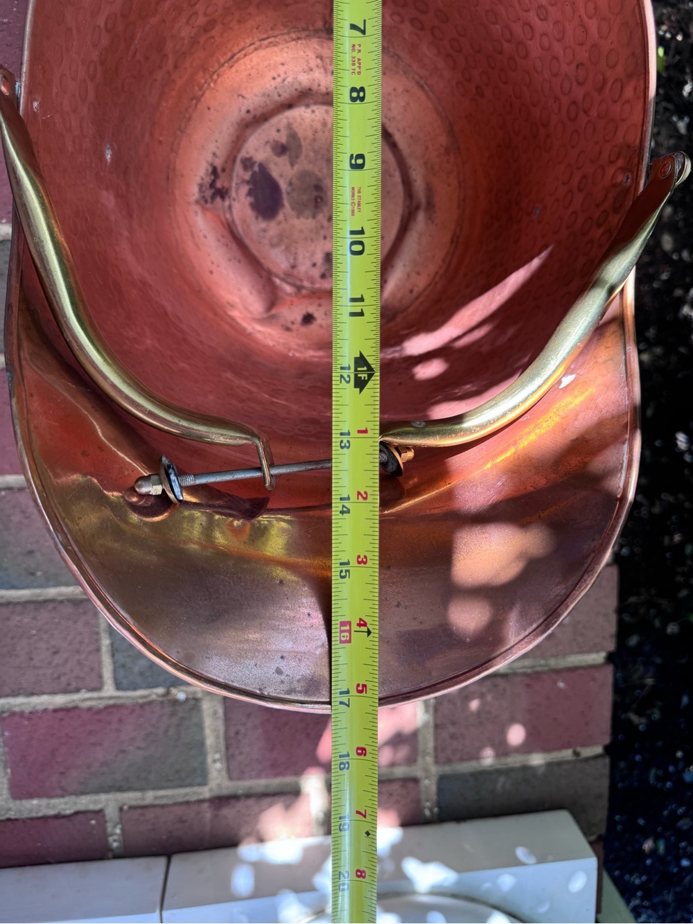 Antique Hammered Copper Helmet Coal Scuttle Brass Lion Head Fireplace Bucket - Picture 16 of 16